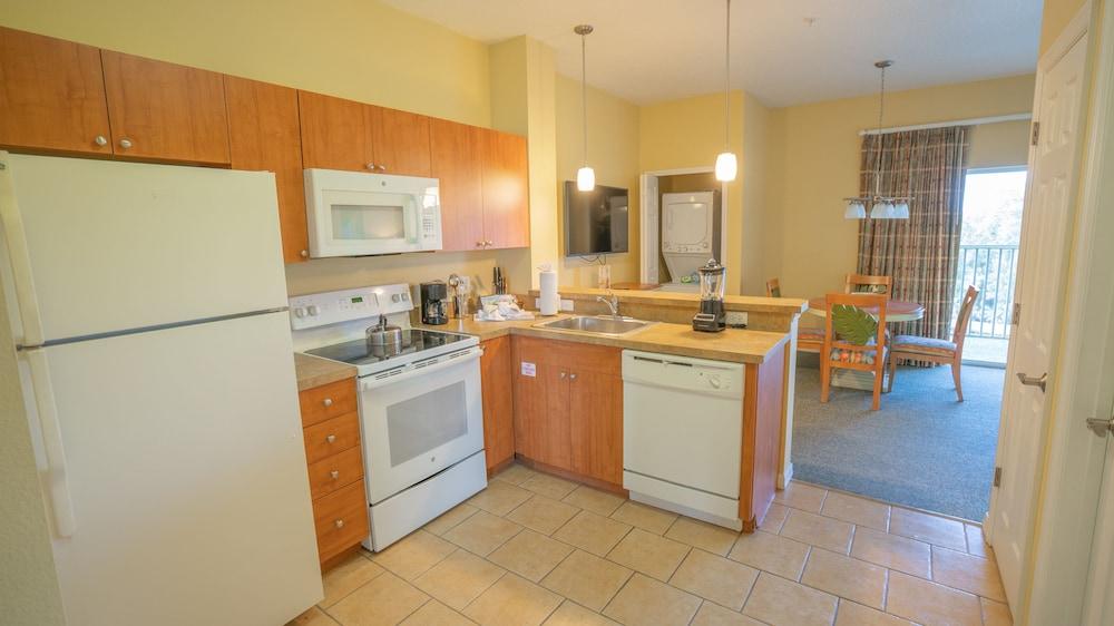 Barefoot Suites photo 23