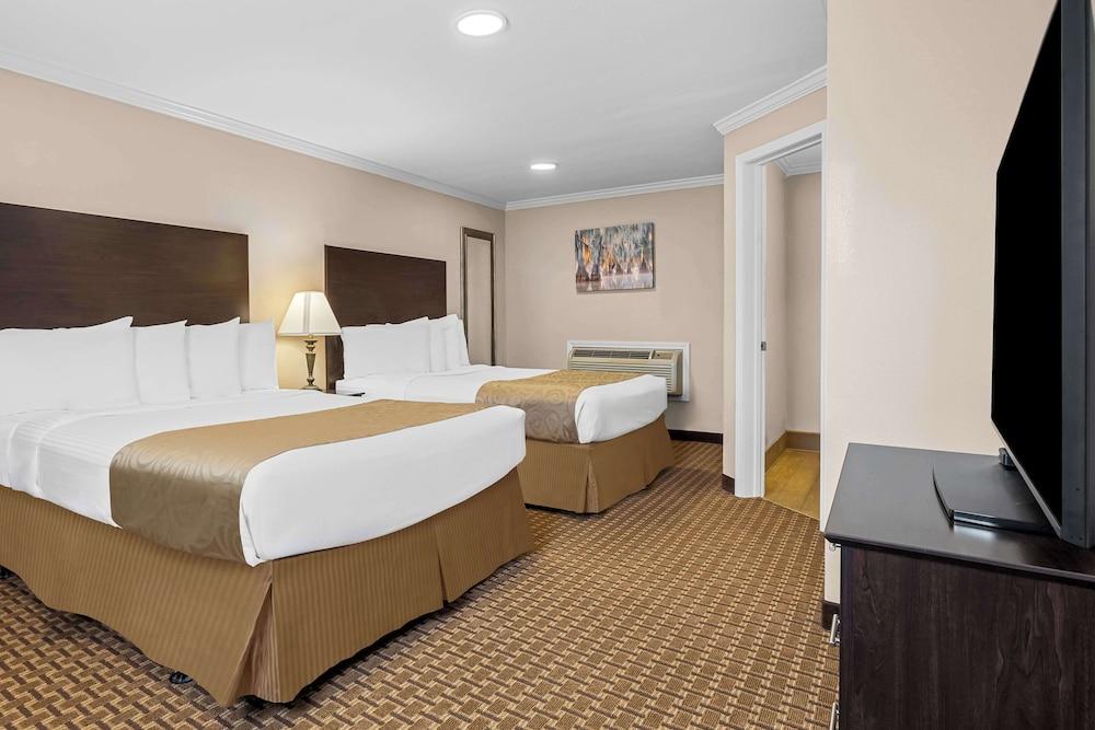 Best Western Forest Inn photo 22