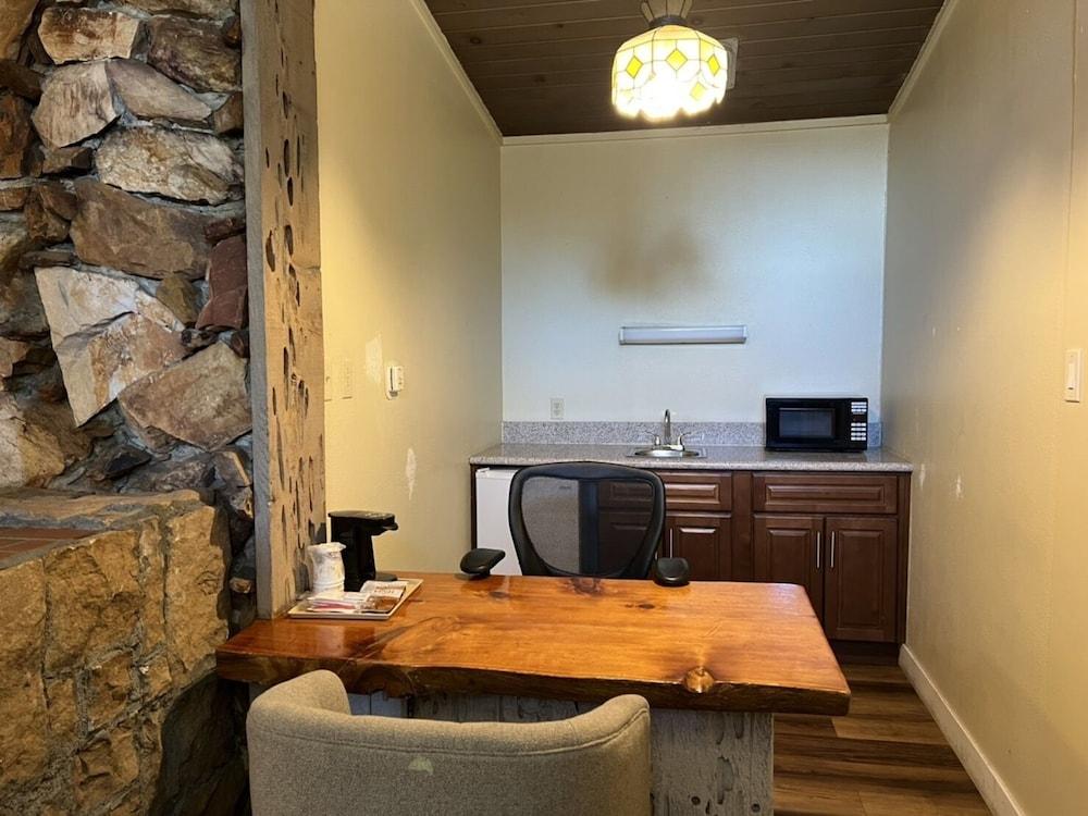 Studio 9 Big Bear photo 10