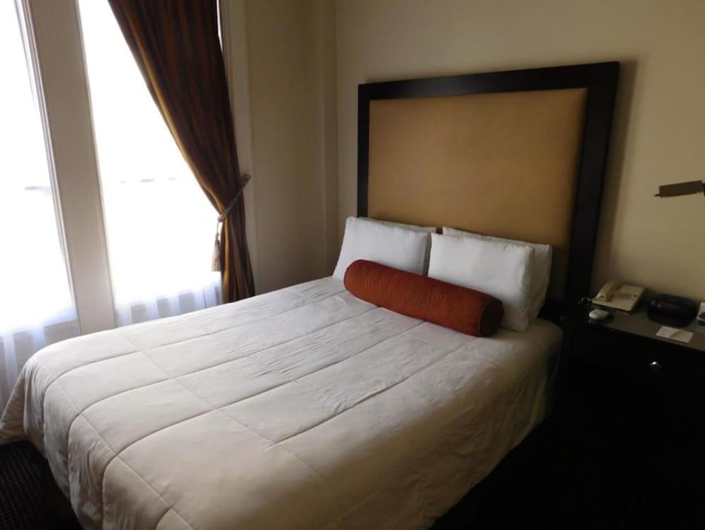 Washington Inn photo 6
