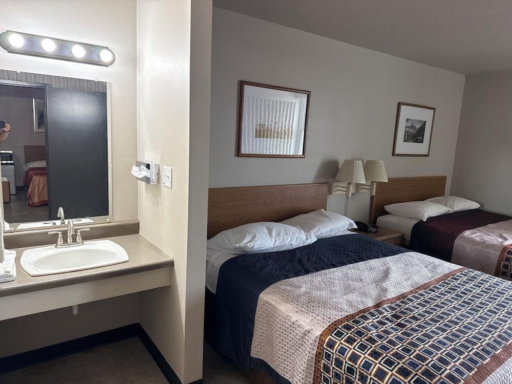 Smartwood Inn photo 6