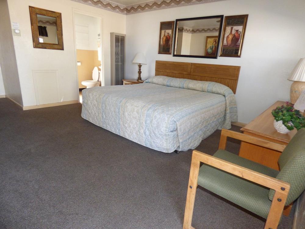 Rainbow Inn & Cottages photo 18