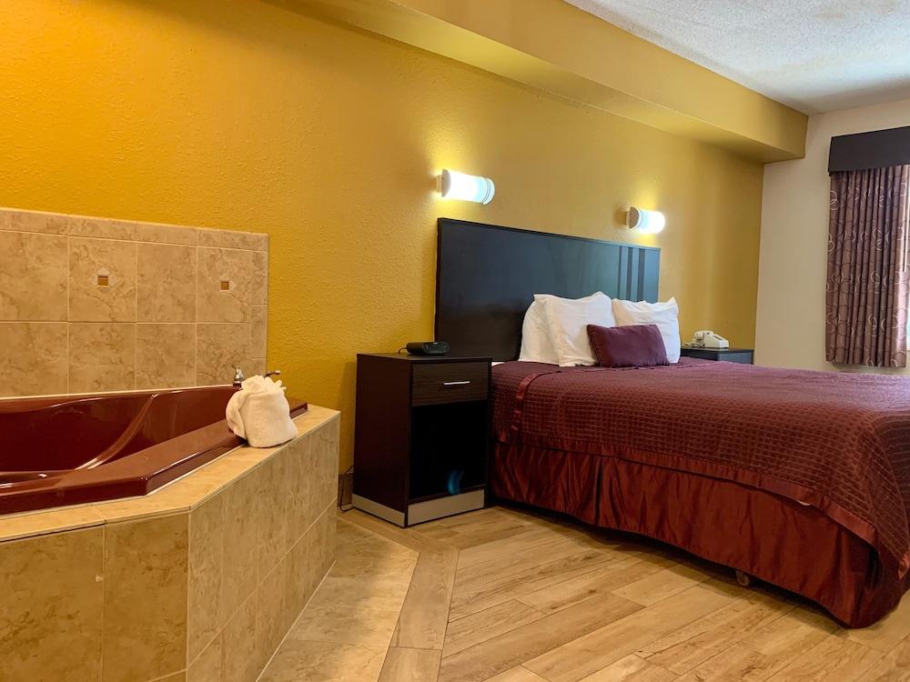 Executive Inn And Suites photo 23