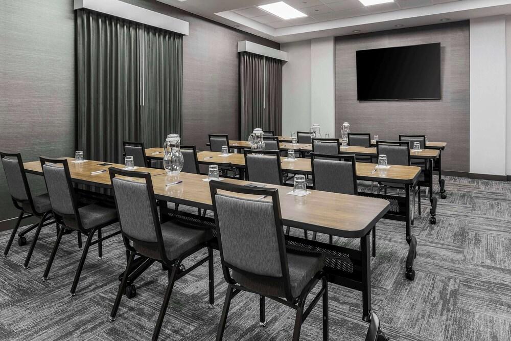 Hyatt Place Waco photo 15