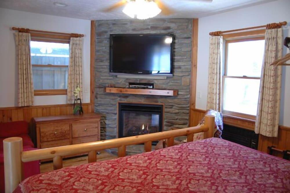 The Homestead Inn photo 80