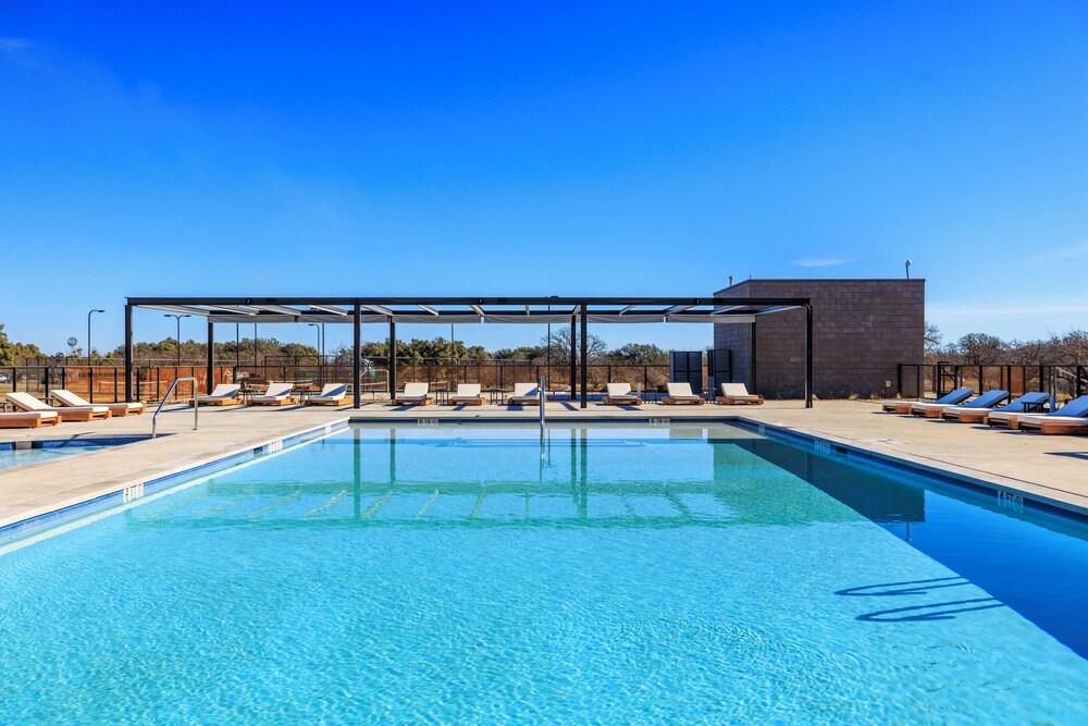 SKYE Texas Hill Country Resort photo 23