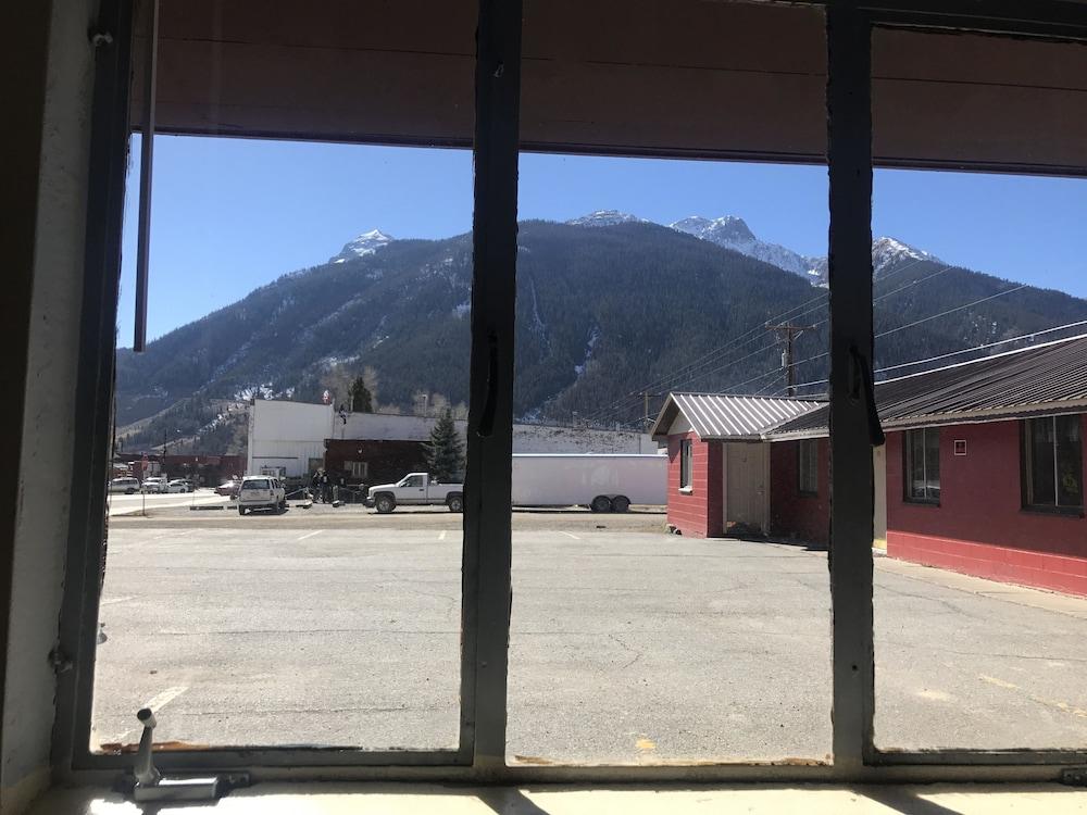 Prospector Motel photo 39