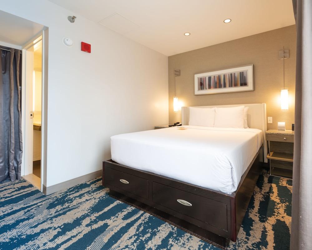 Hotel Felix River North/Magnificent Mile photo 64