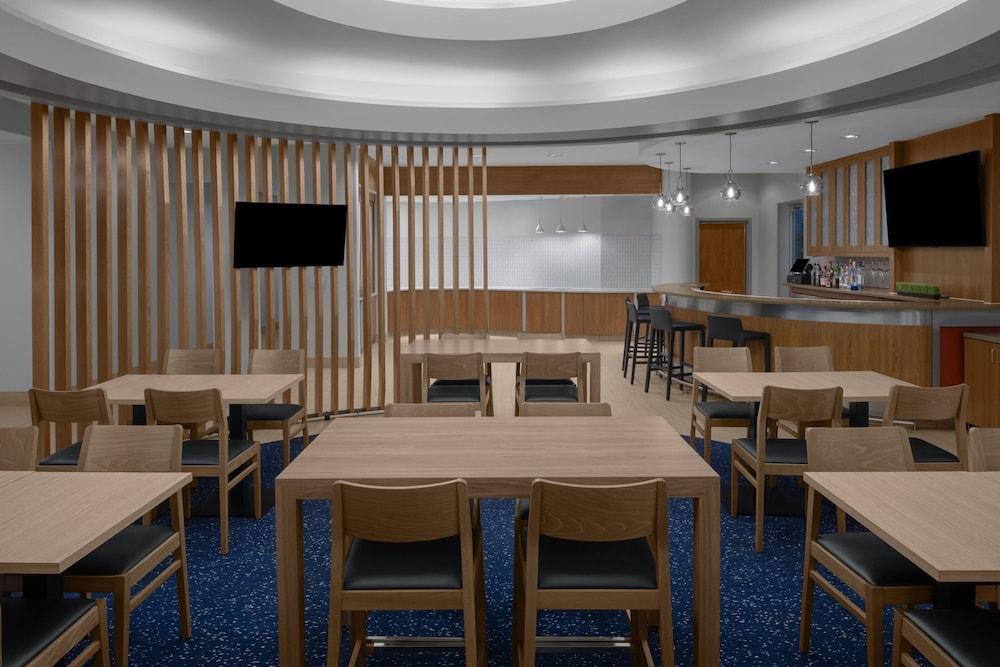 SpringHill Suites by Marriott Houston Intercontinental Arprt photo 24
