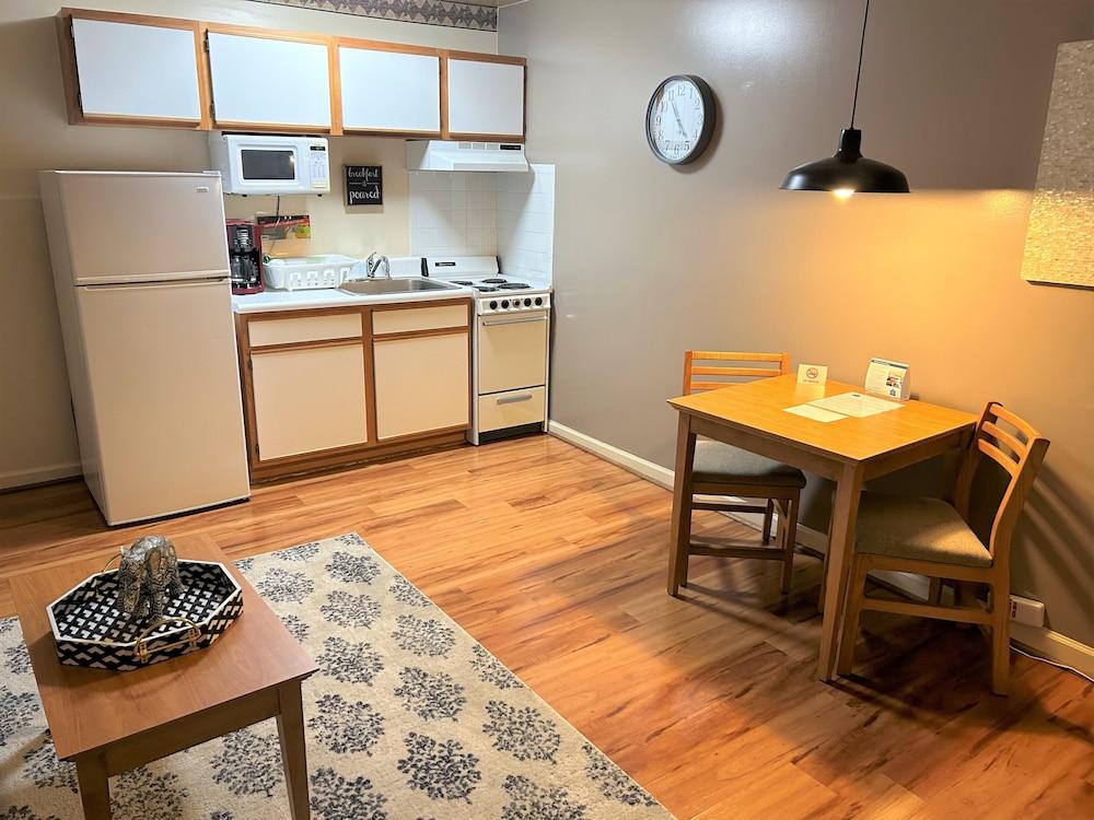 Affordable Corporate Suites of Overland Drive photo 33
