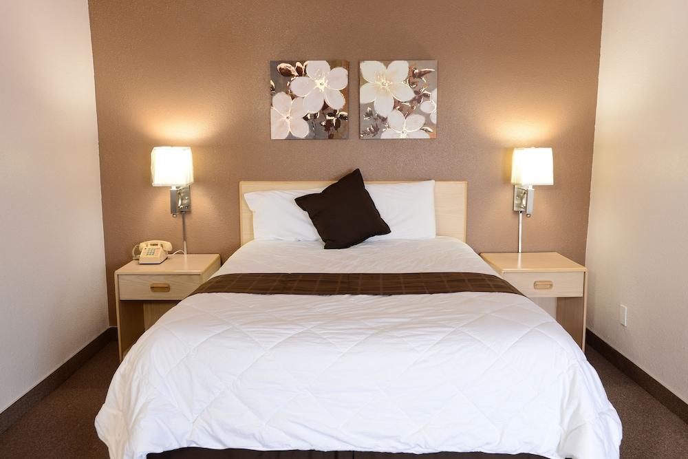 Burlington Inn photo 3