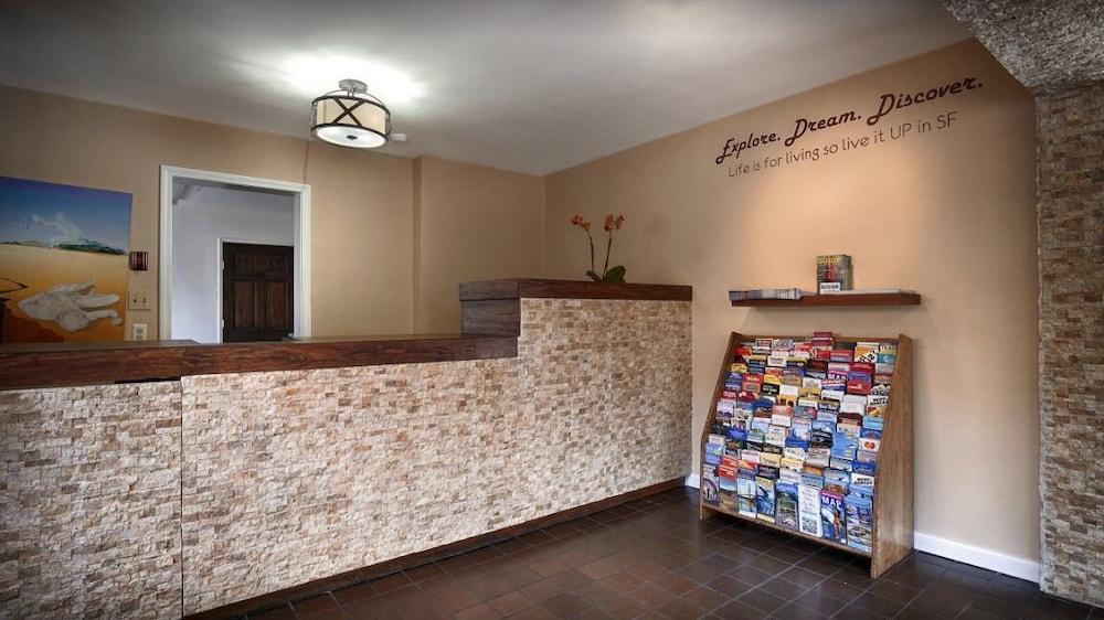 Civic Center Inn photo 2