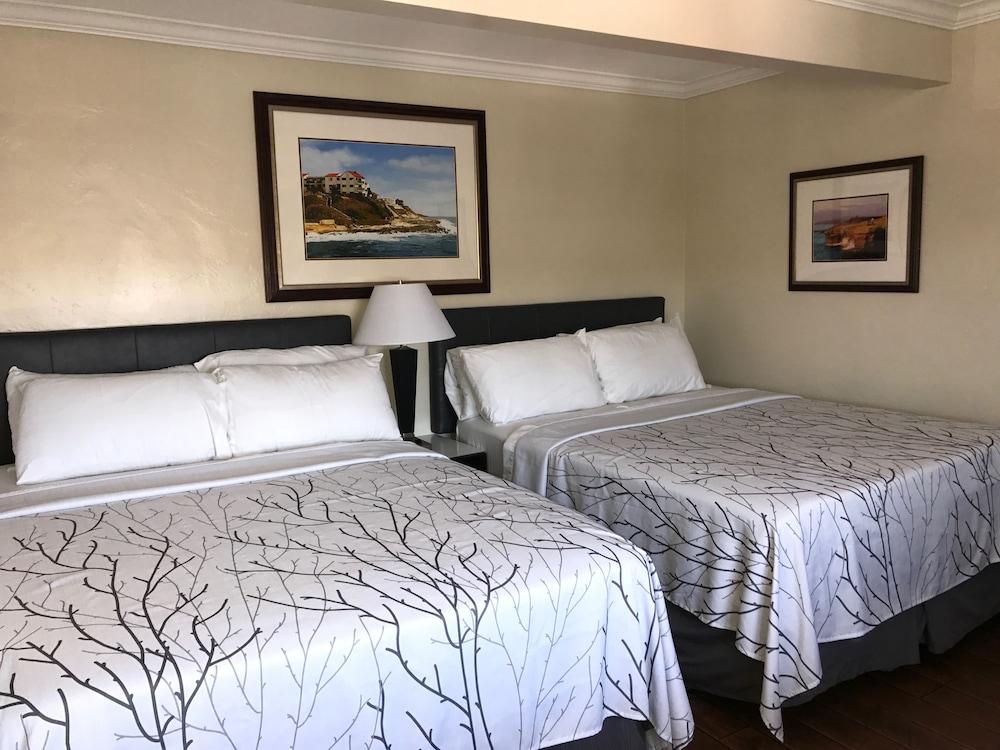 Ocean Beach Hotel photo 44