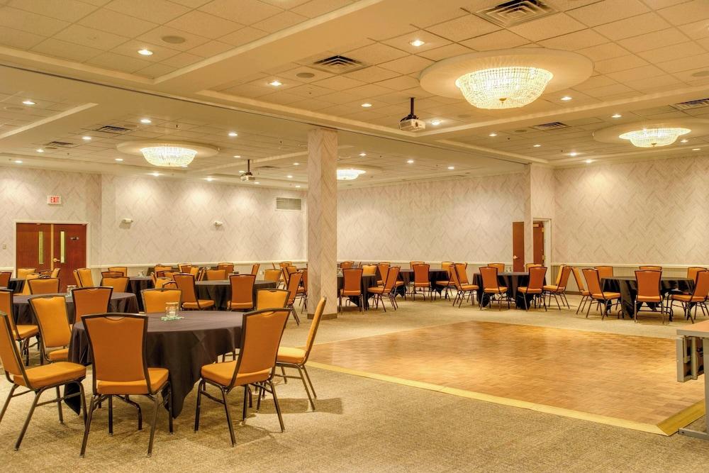 Springhill Suites by Marriott Lawrence photo 4