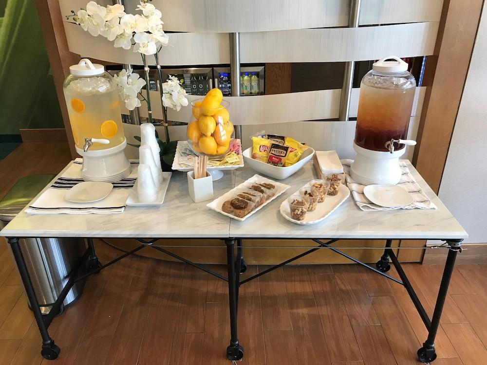 Springhill Suites Wichita Airport photo 21