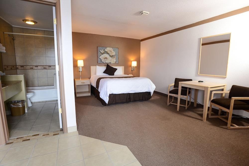 Burlington Inn photo 27