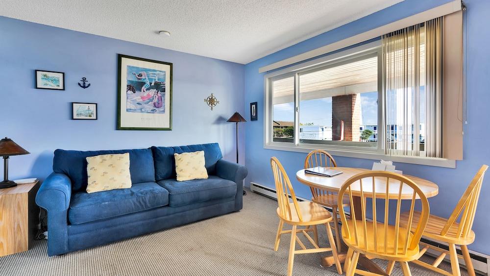 Montauk Oceanside Suites photo 50