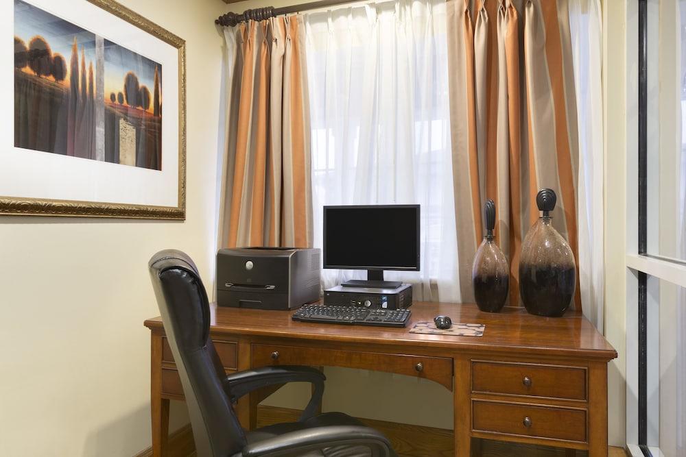 Country Inn & Suites by Radisson, Rochester, MN photo 10