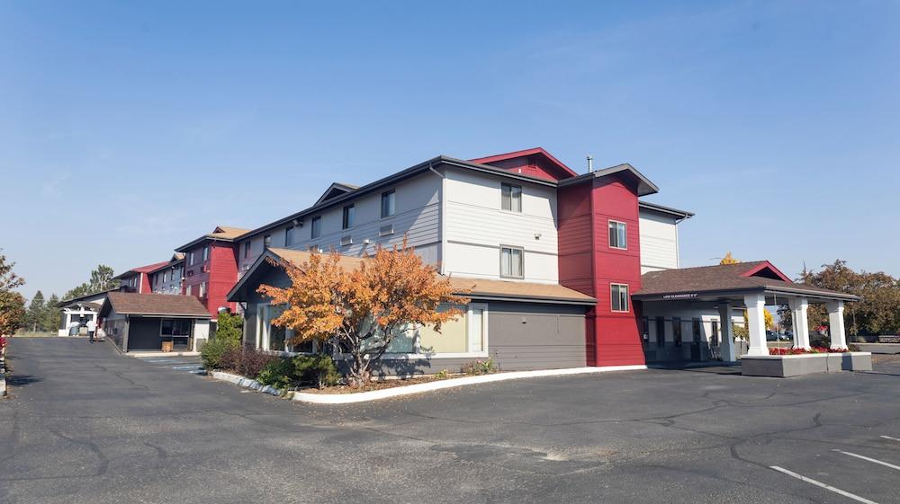 Big Sky Inn photo 17