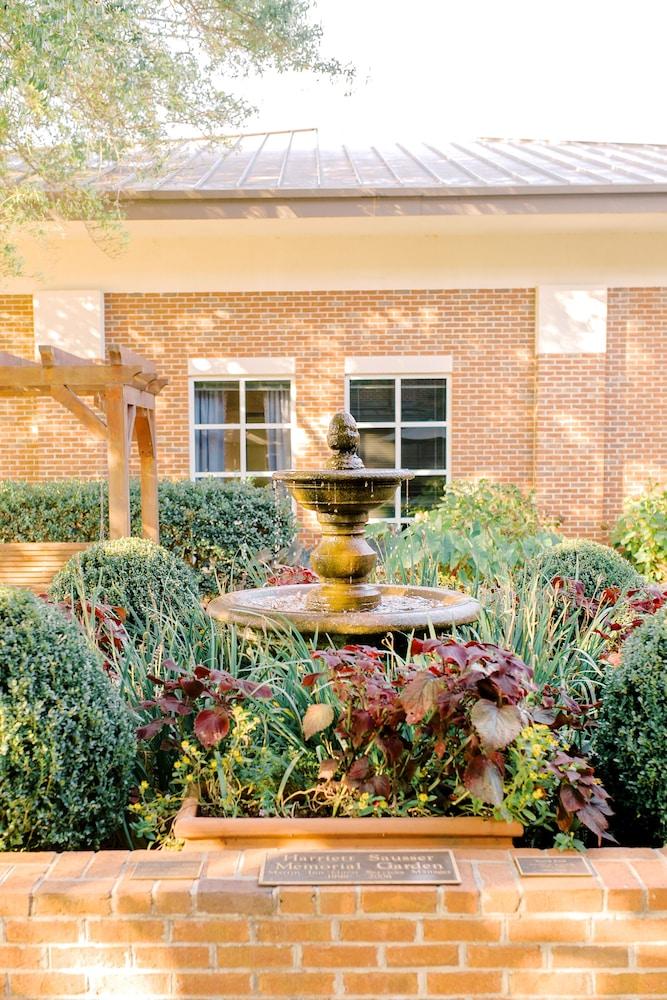 Clemson University's James F. Martin Inn photo 4