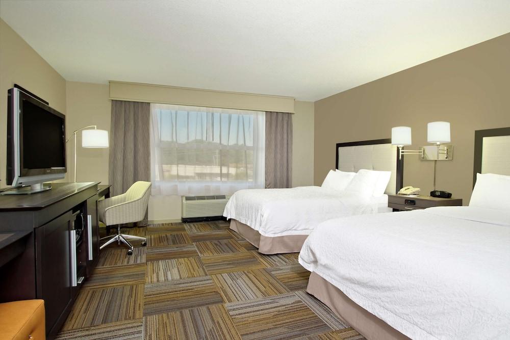 Hampton Inn & Suites Florence-Downtown photo 17