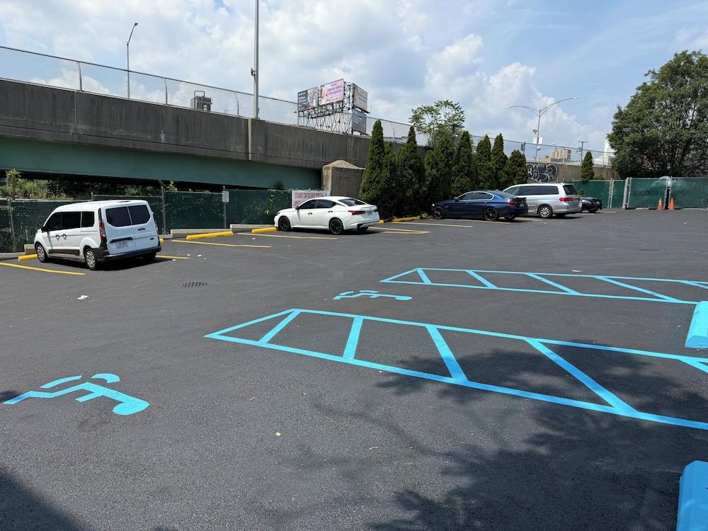 NOVA HOTEL BRONX photo 12