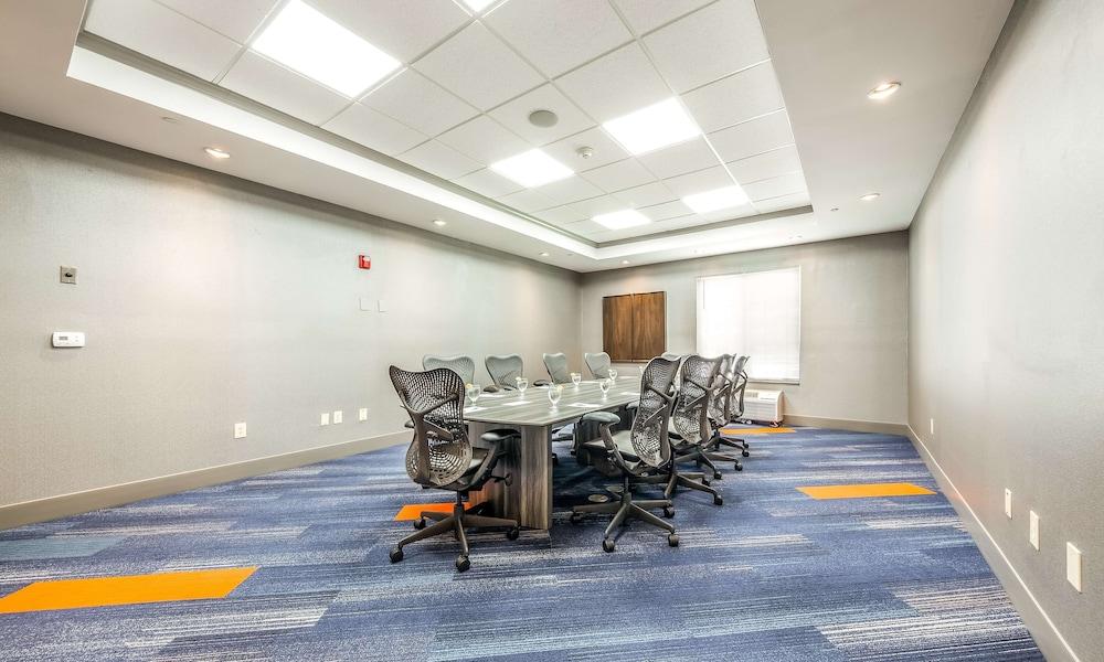 Hilton Garden Inn Beaumont, TX photo 21