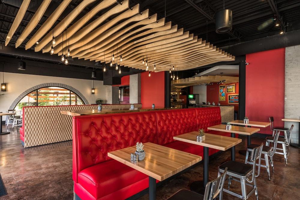 Ramada by Wyndham Austin South photo 14