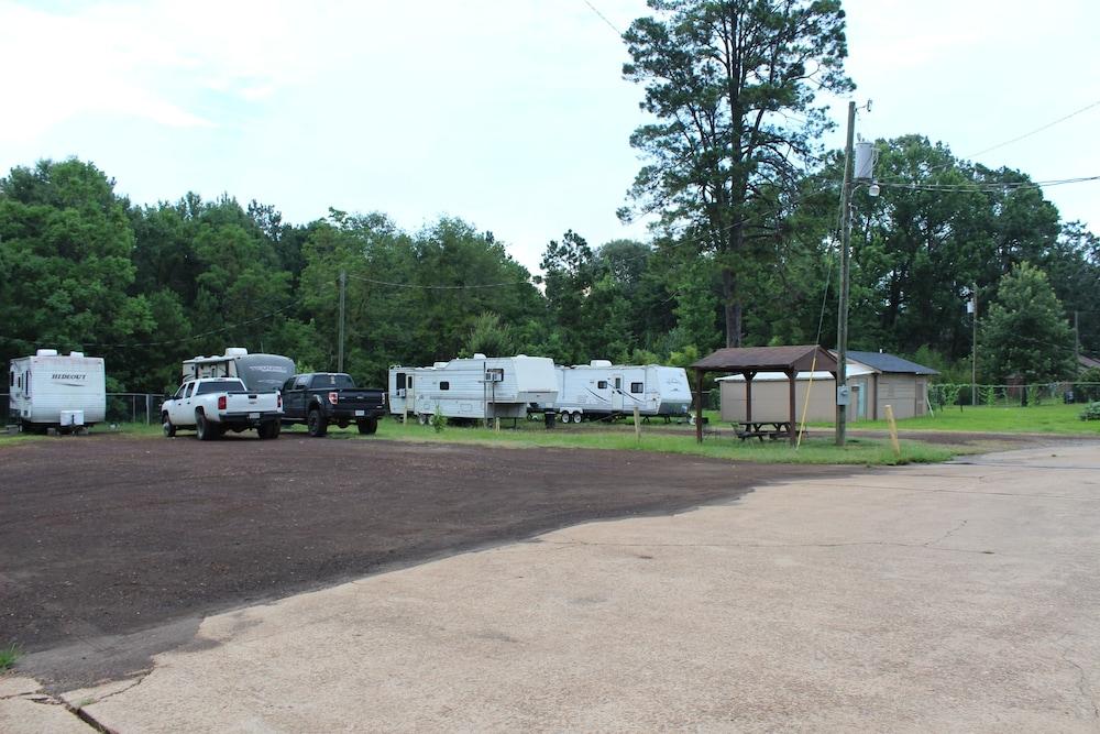 EverGreen Inn & RV photo 13