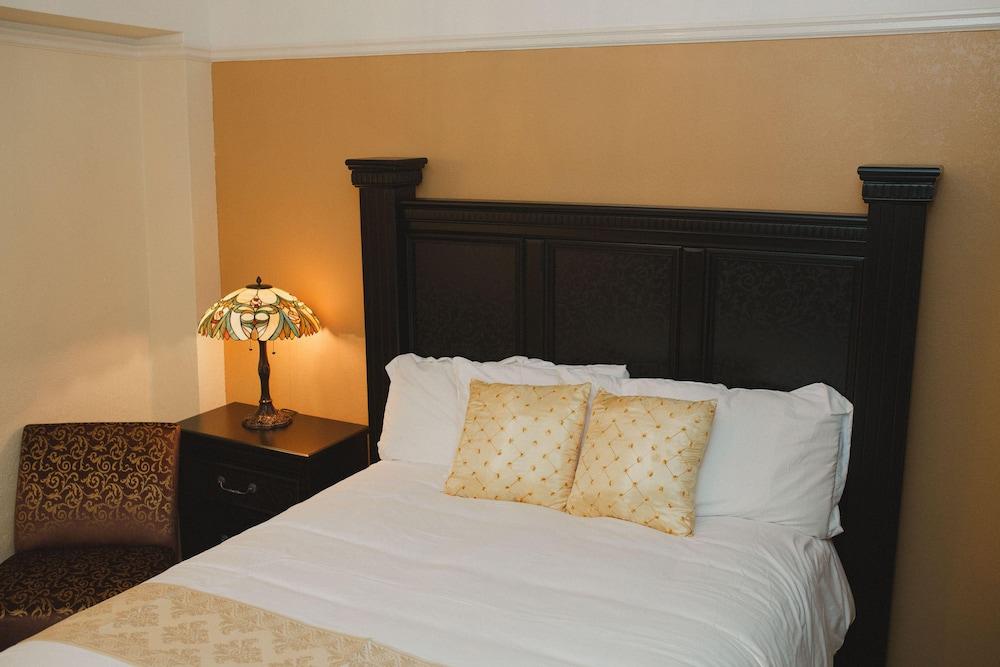 Gilmore Hotel, Trademark Collection by Wyndham photo 10