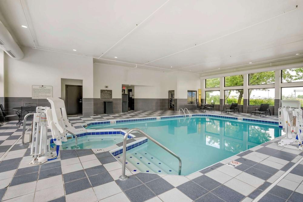 Best Western Suites photo 25