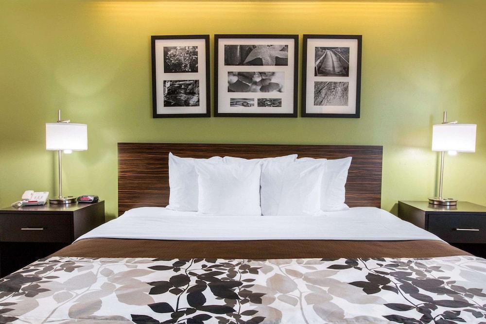 Sleep Inn & Suites Oregon - Toledo photo 37