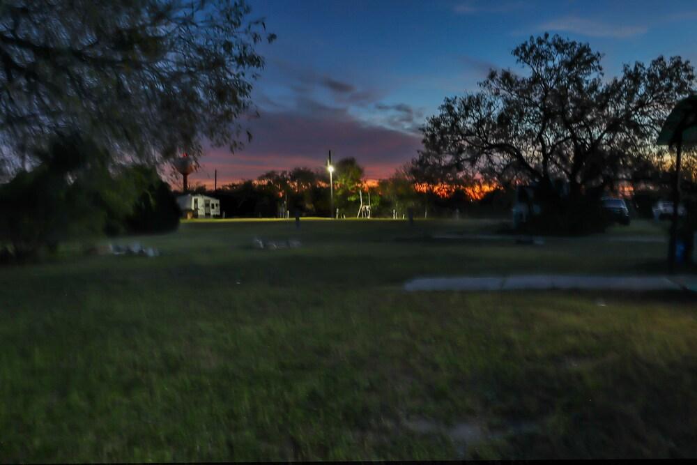 Mathis Motel photo 3