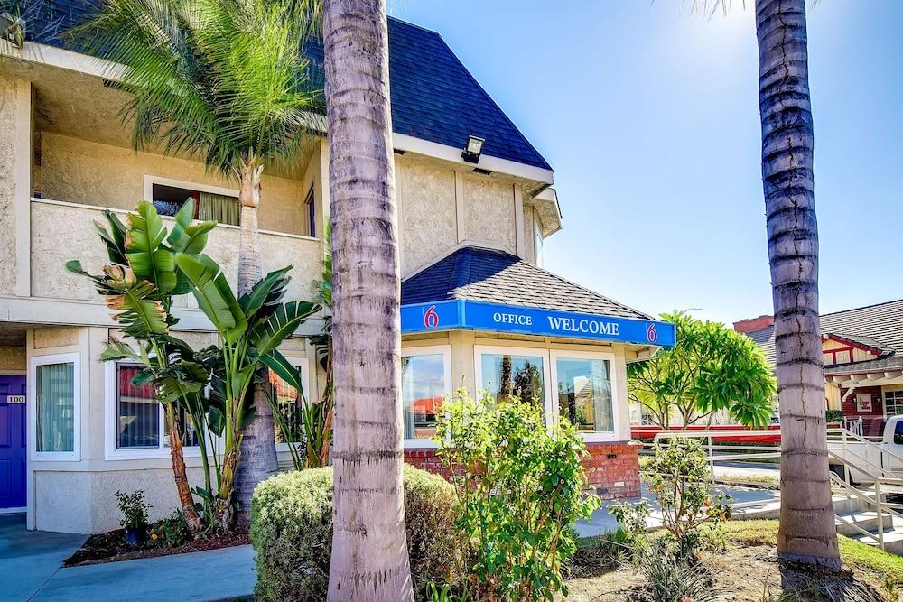 Motel 6 Riverside, CA - South photo 26