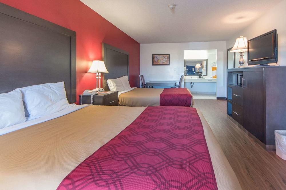 Econo Lodge Ruther Glen photo 8
