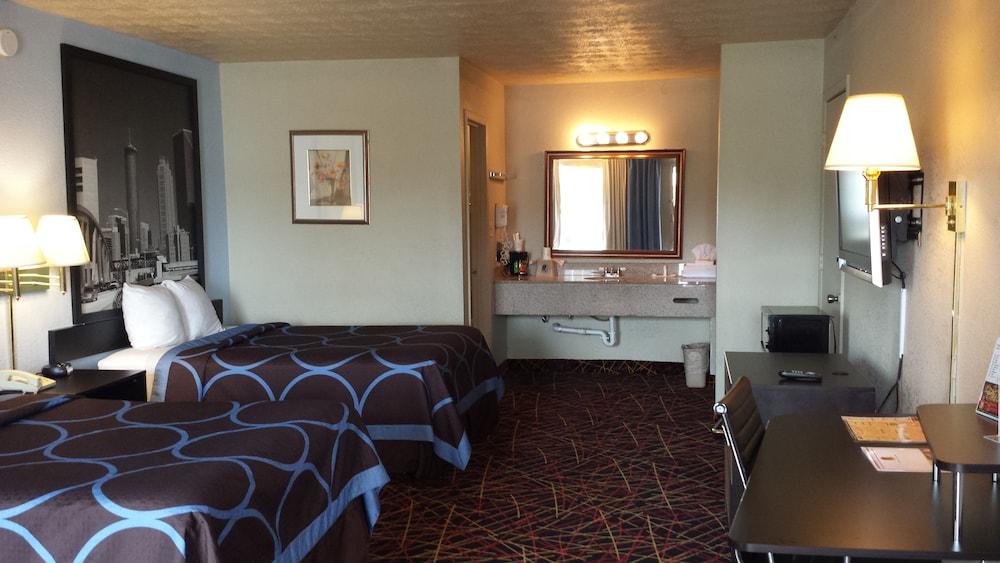 Super 8 by Wyndham Atlanta/Hartsfield Jackson Airport photo 5
