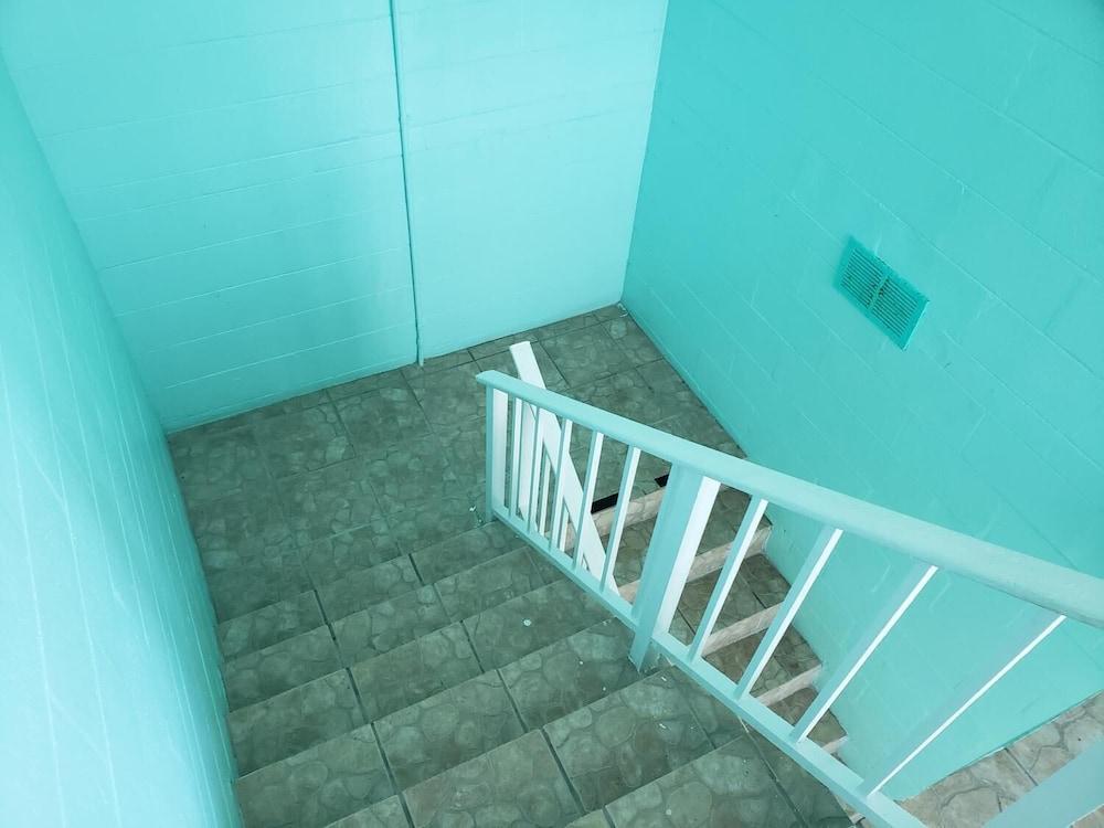 The Seascape Inn photo 32
