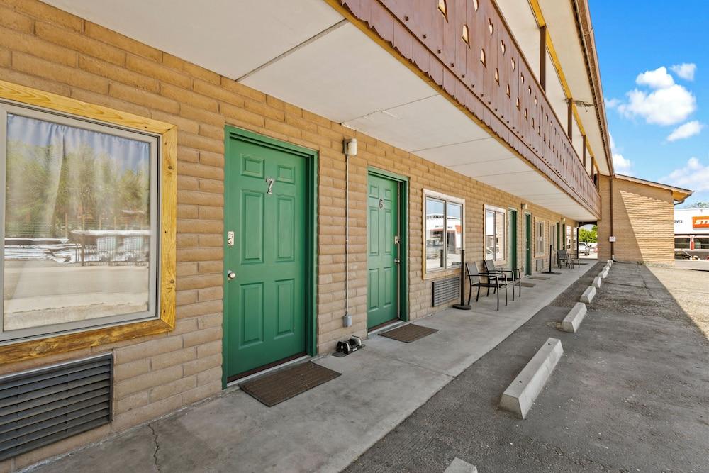 The Alpine Motel photo 4
