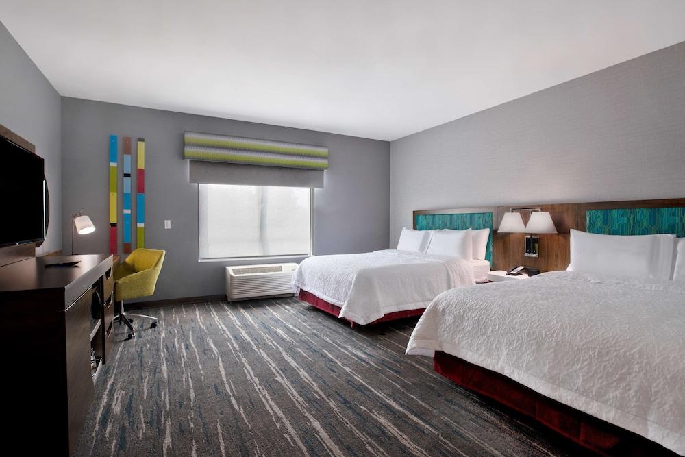 Hampton Inn & Suites Deptford photo 36