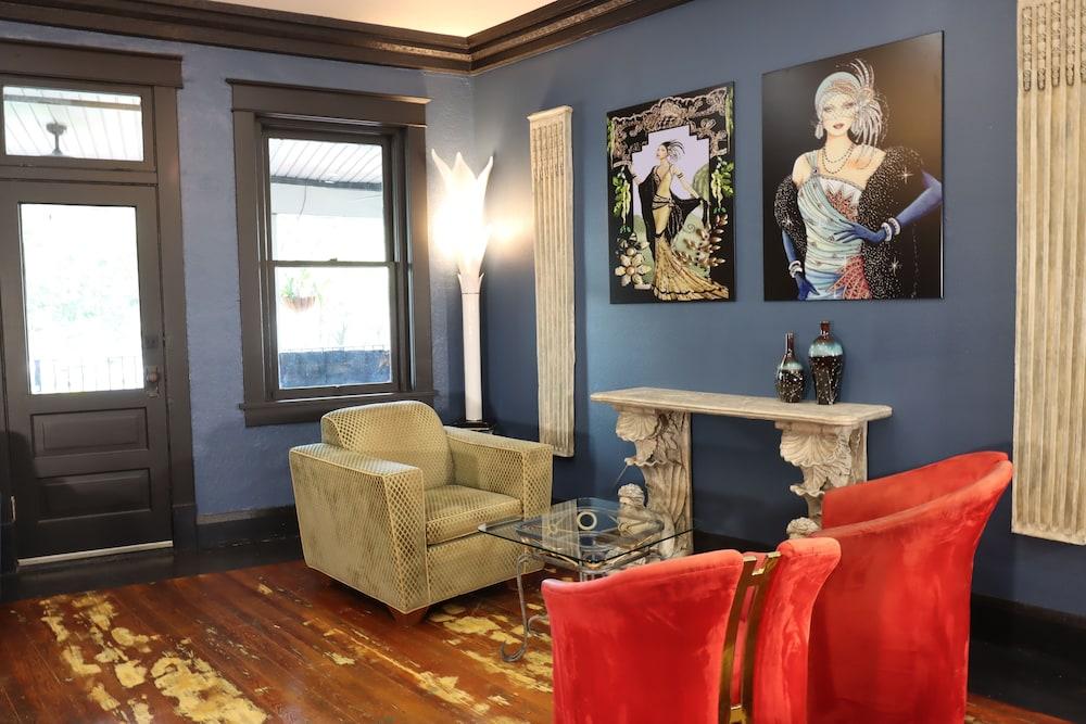 The Roanoke Hotel photo 2