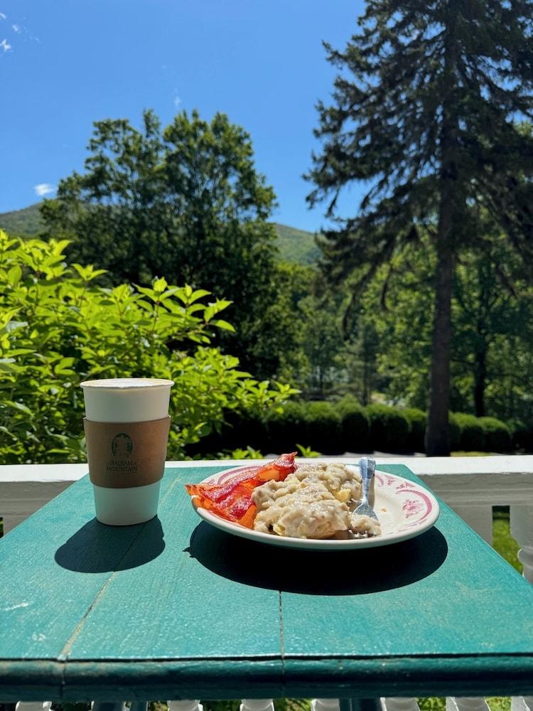 Balsam Mountain Inn photo 20