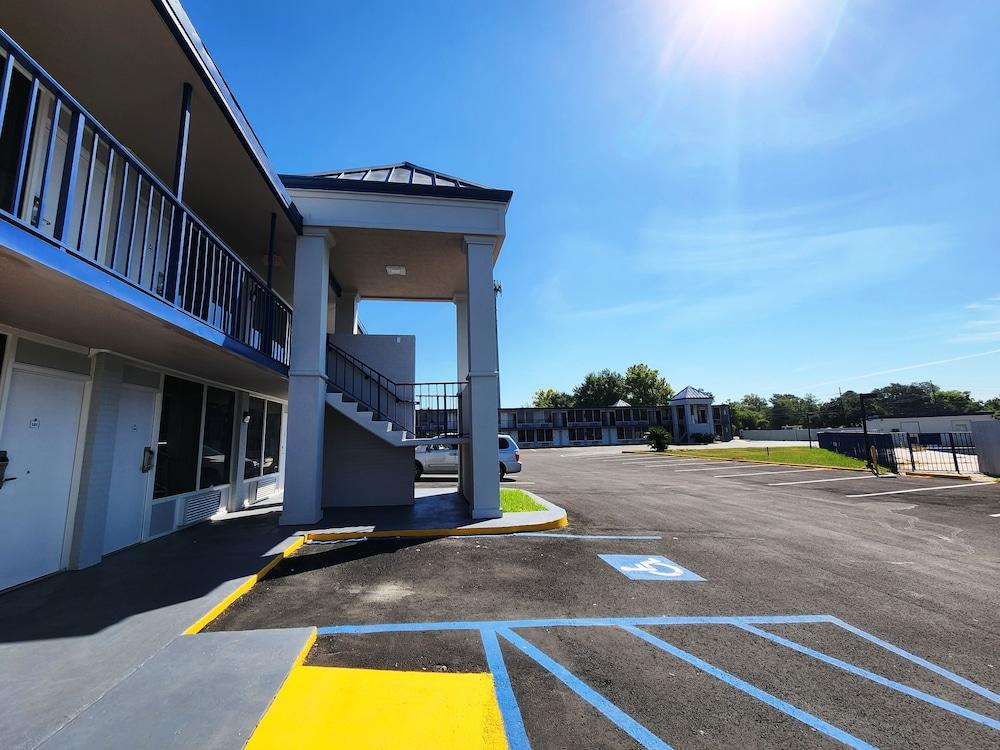 Smart Stay Inn photo 23