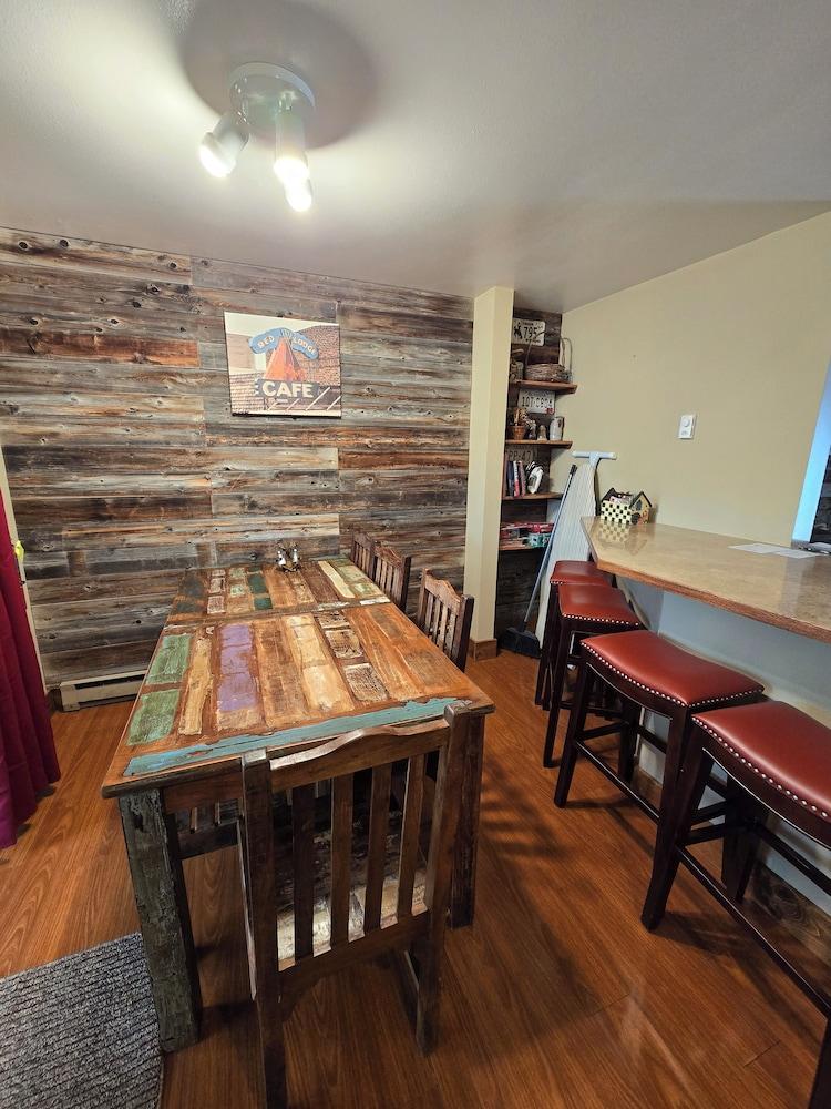 Chateau Rouge Condominiums photo 89