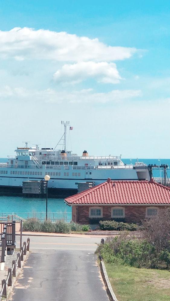 MV Surfside Hotel photo 47
