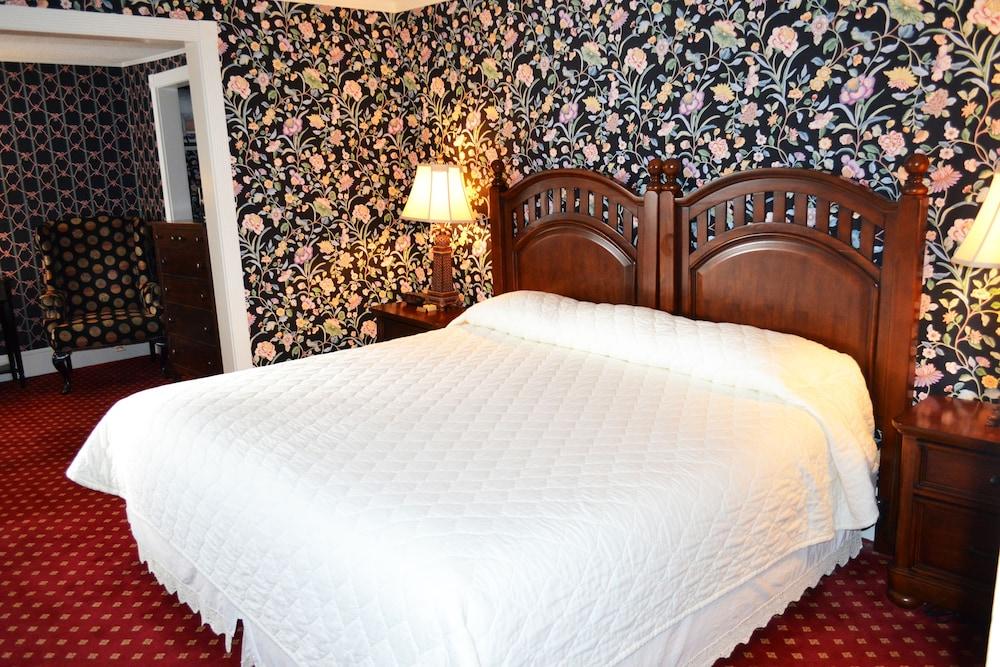 Stafford's Bay View Inn photo 22