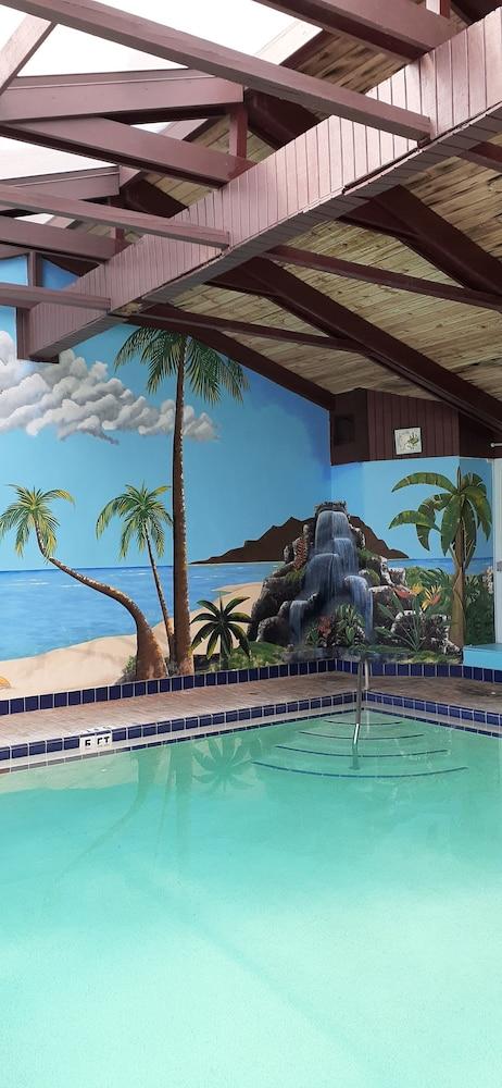 Hawaiian Inn Beach Resort photo 51