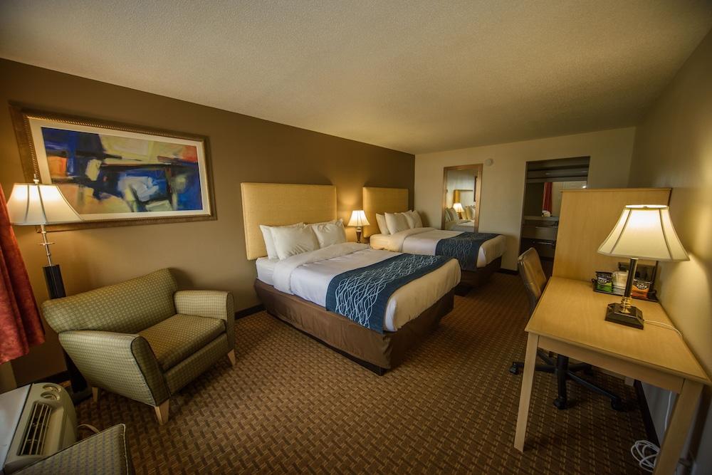 Richland Inn Lawrenceburg photo 6