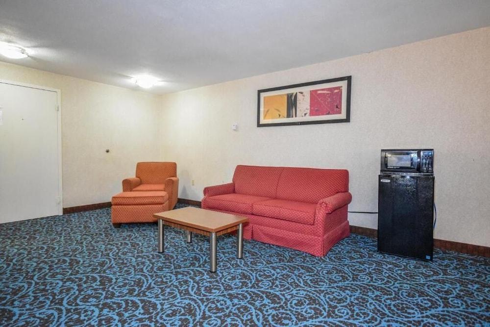 Charles River Inn photo 17