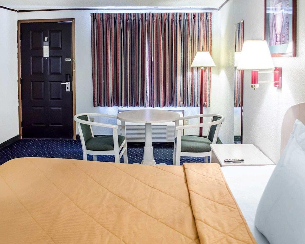 Rodeway Inn Carlisle North photo 14
