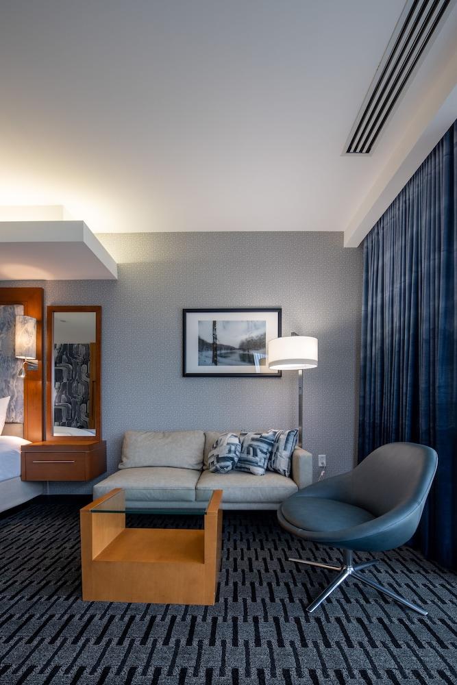 The Hotel at Kirkwood Center photo 6